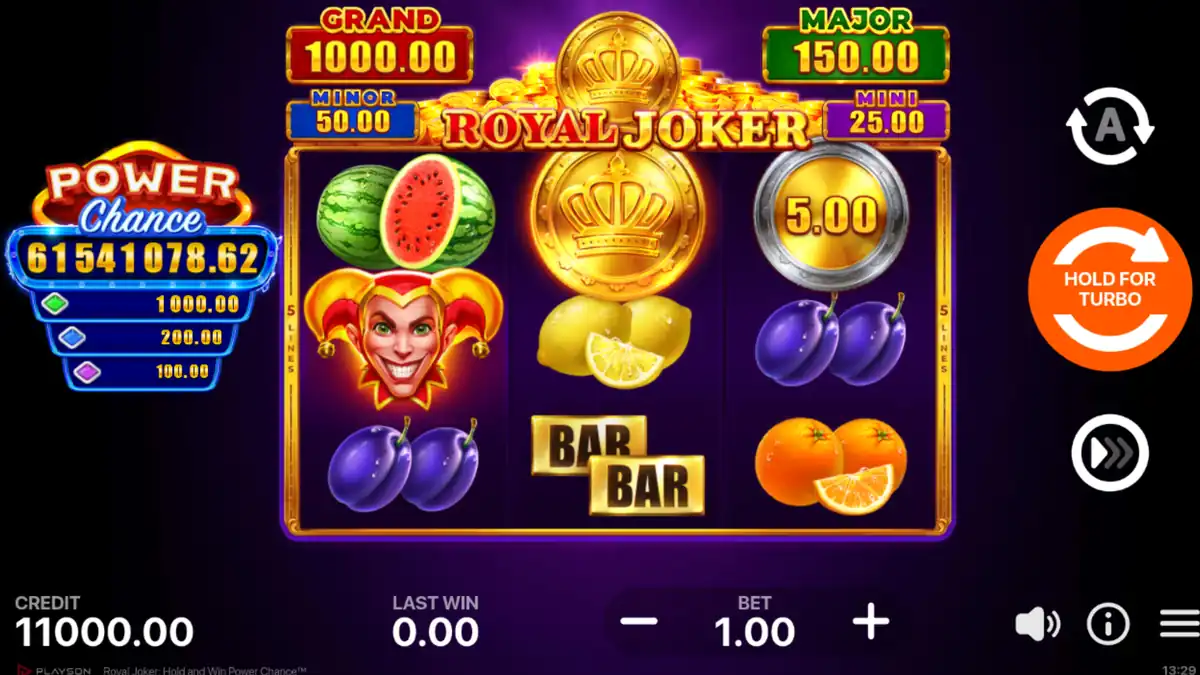 Royal Joker Hold and Win Power Chance-basisspel op een 3x3-raster met vijf vaste winlijnen